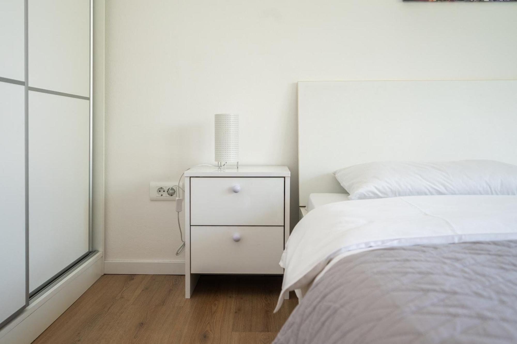 Bright 2Bdr Apartment With Balcony - Free Parking SJJ Buitenkant foto
