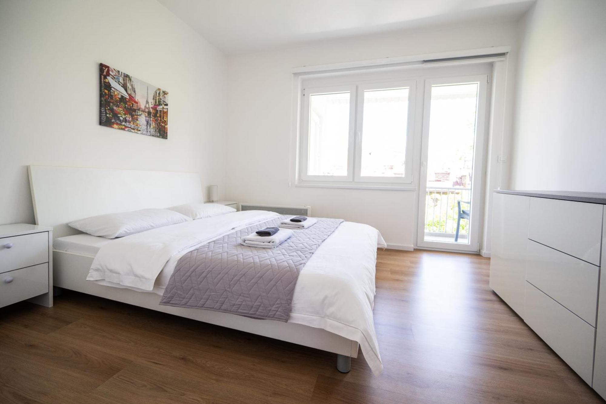 Bright 2Bdr Apartment With Balcony - Free Parking SJJ Buitenkant foto