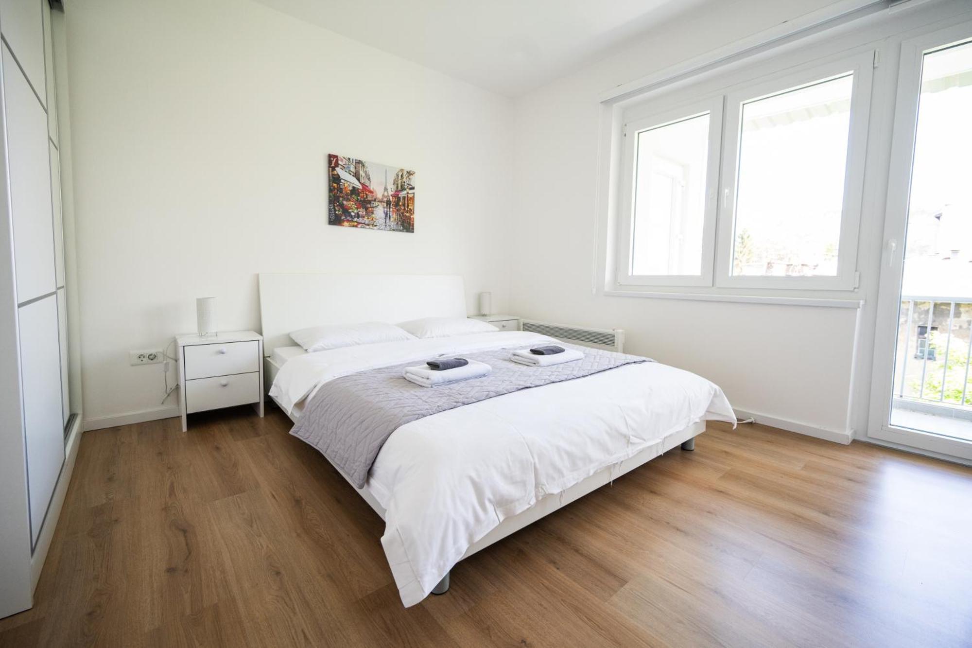 Bright 2Bdr Apartment With Balcony - Free Parking SJJ Buitenkant foto